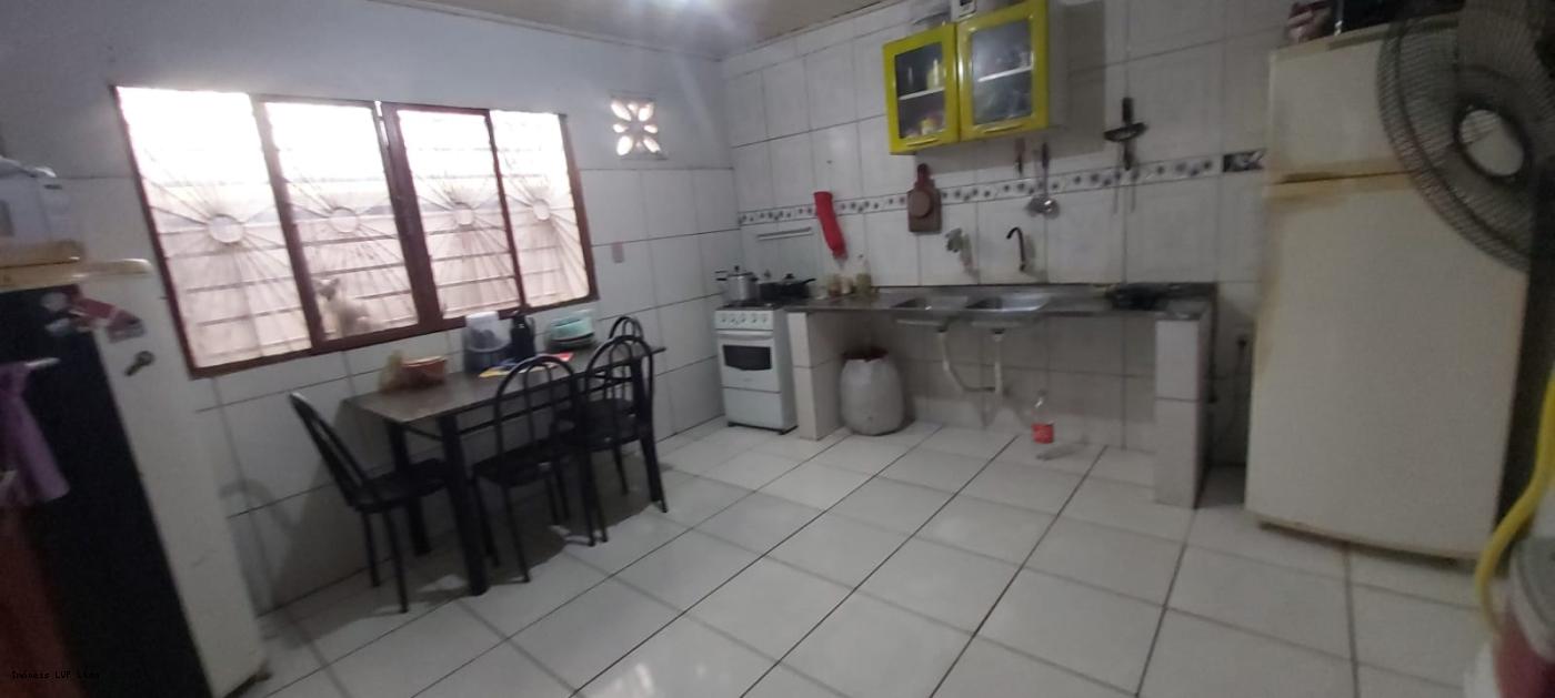 Casa à venda com 4 quartos, 300m² - Foto 8