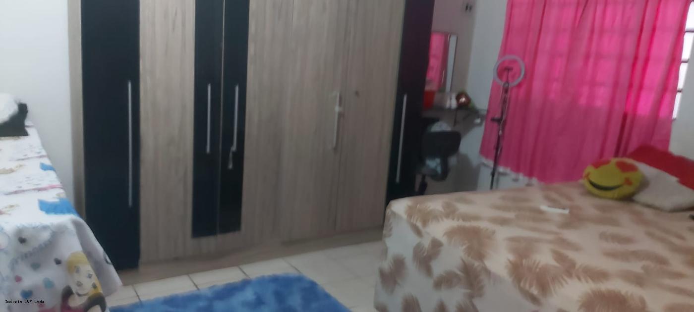 Casa à venda com 4 quartos, 300m² - Foto 19