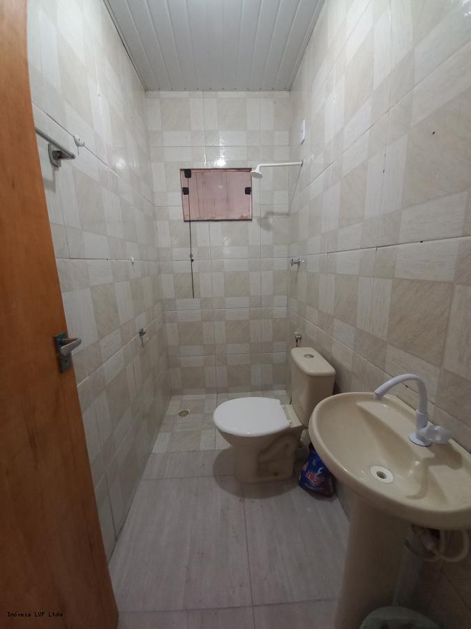 Casa à venda com 3 quartos, 250m² - Foto 3