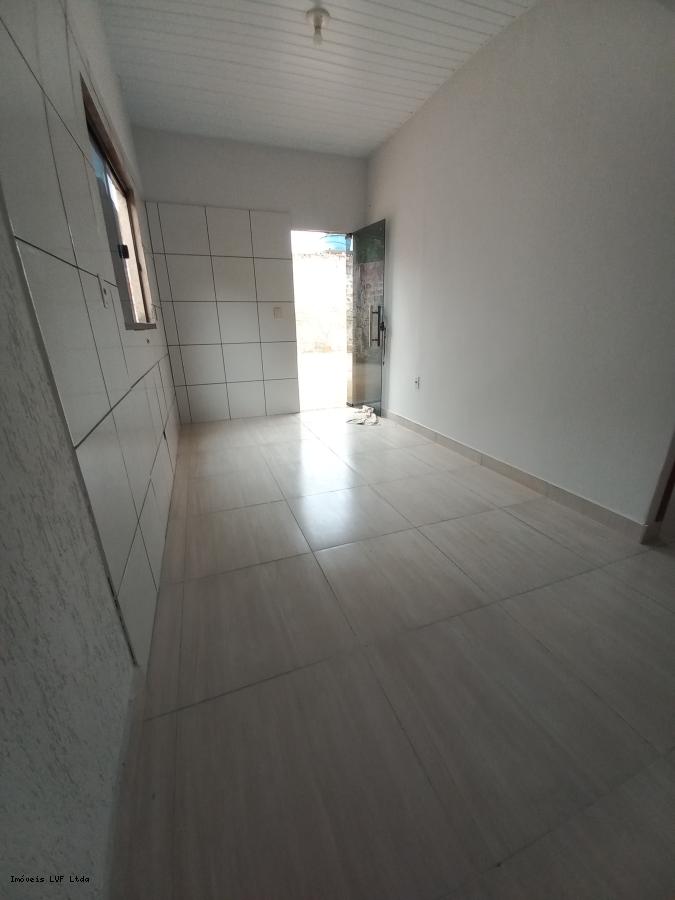 Casa à venda com 3 quartos, 250m² - Foto 4