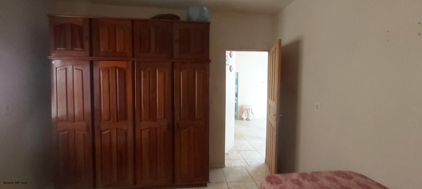 Casa à venda com 3 quartos, 300m² - Foto 21