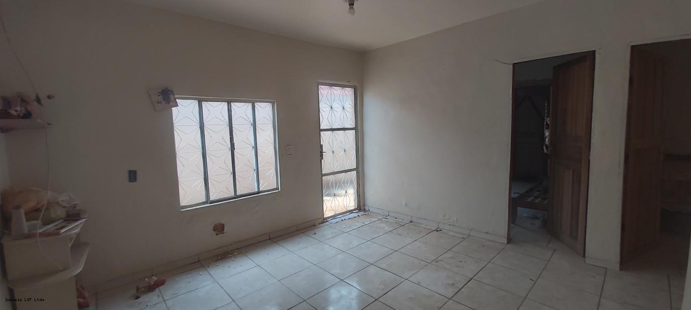 Casa à venda com 3 quartos, 300m² - Foto 25