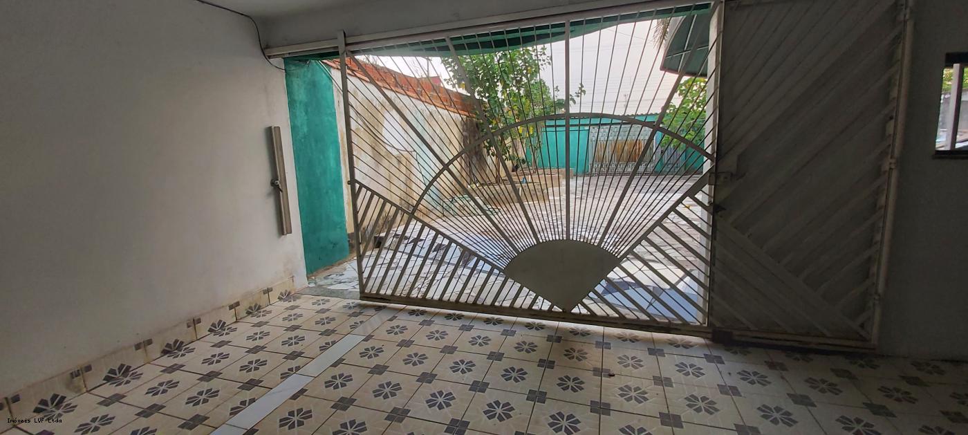 Casa à venda com 3 quartos, 360m² - Foto 14