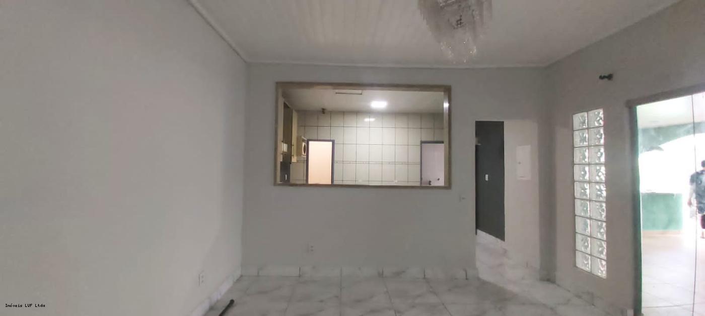 Casa à venda com 3 quartos, 600m² - Foto 32