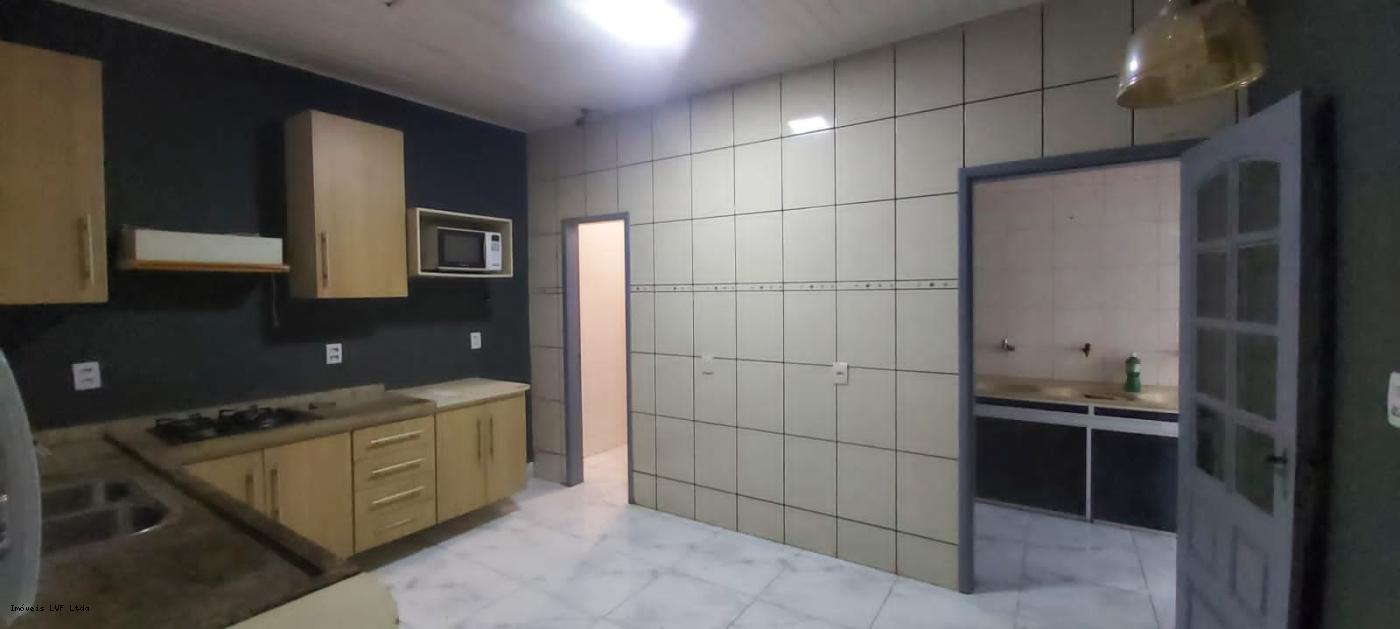 Casa à venda com 3 quartos, 600m² - Foto 31